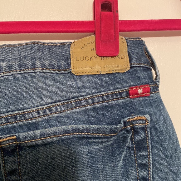 Lucky Brand size 2/26 ripped women’s jeans - Picture 10 of 15